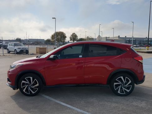 Used 2020 Honda HR-V Sport image 7