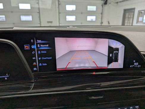 Used 2021 Cadillac Escalade Sport w/ Driver Assist Tech Package image 30