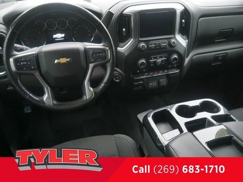 Used 2019 Chevrolet Silverado 1500 LT w/ Texas Edition AWD/4WD image 39