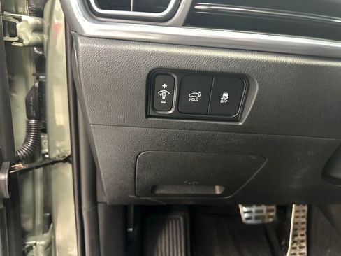 Used 2025 Kia Sorento SX AWD/4WD image 23