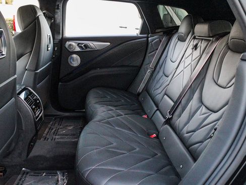 Used 2024 BMW XM image 21