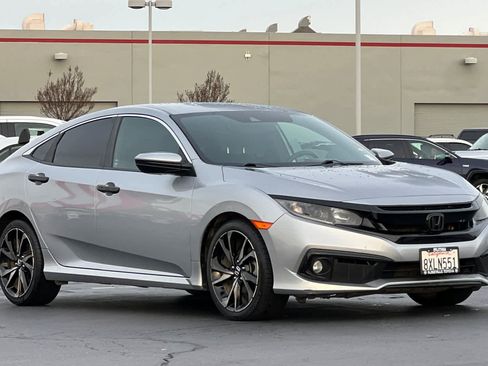 Used 2019 Honda Civic Sport image 5