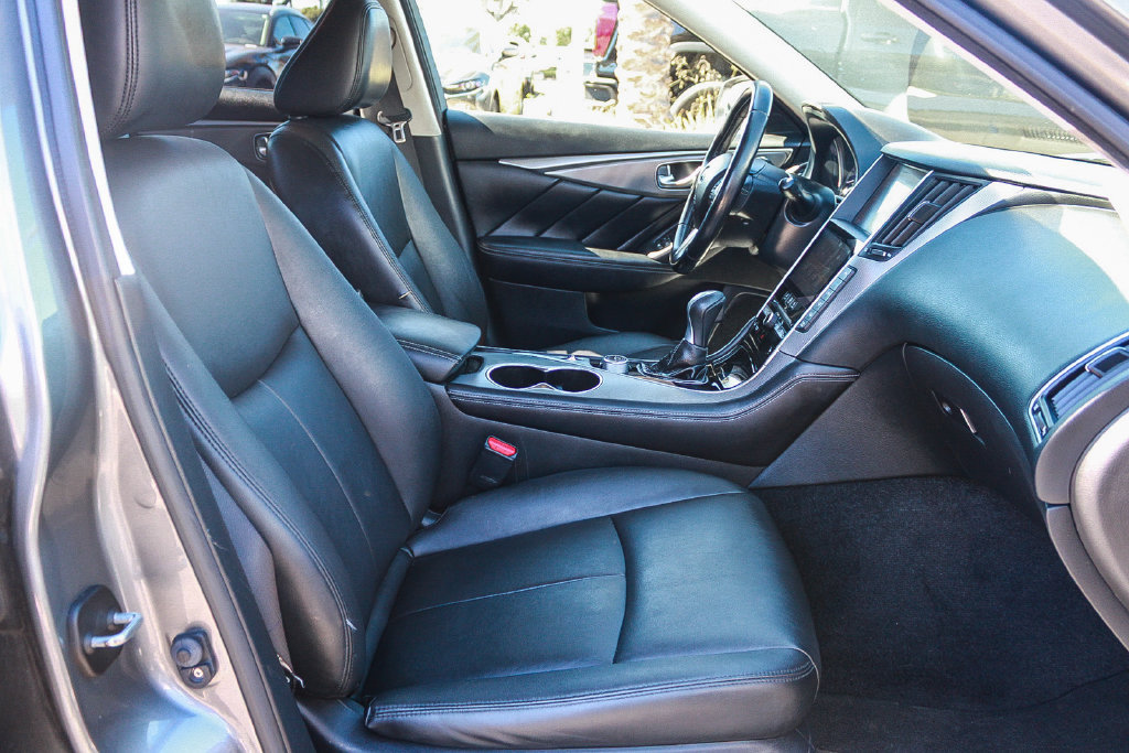 Used 2015 INFINITI Q50 Premium w/ Navigation Package RWD image 16