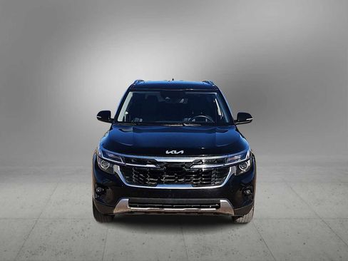 Used 2024 Kia Seltos EX image 3