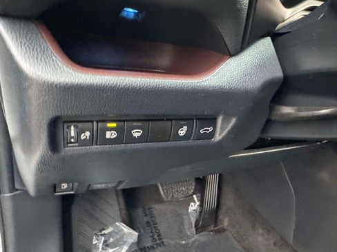 Certified 2020 Toyota RAV4 Limited w/ Limited Grade Weather Package AWD/4WD image 28