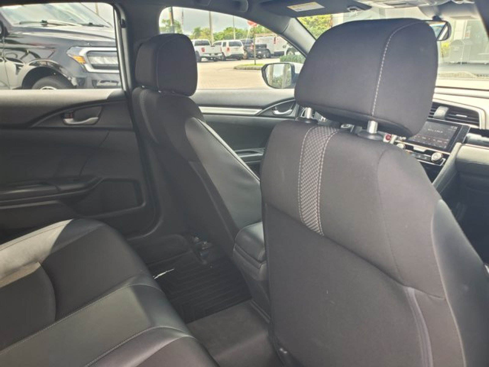 Used 2020 Honda Civic Sport image 28