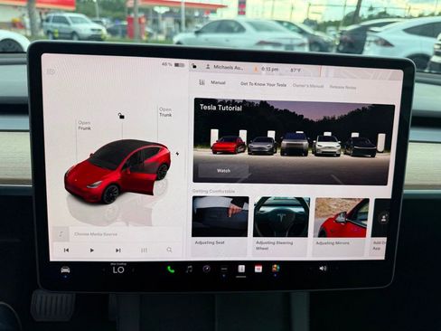 Used 2023 Tesla Model Y AWD image 11