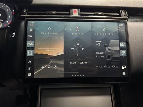 Used 2025 Land Rover Range Rover Velar S AWD/4WD image 40