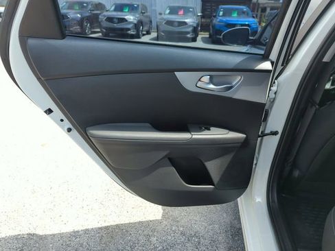 Used 2023 Kia Forte LXS w/ LXS Technology Package FWD image 26