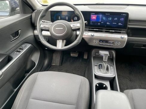 Used 2024 Hyundai Kona SEL AWD/4WD image 9