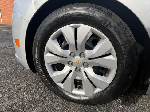 Used 2012 Chevrolet Cruze LS w/ Connectivity Package image 26