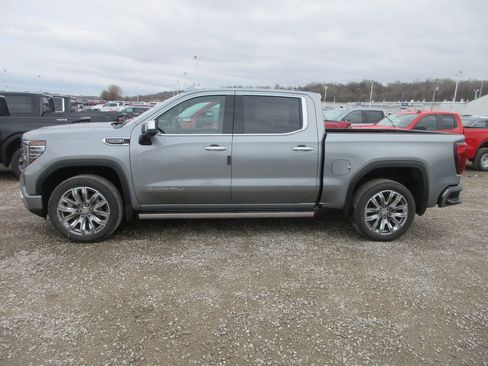 New 2026 GMC Sierra 1500 Denali image 9