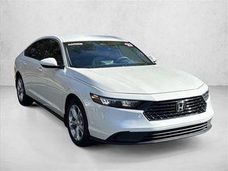 Used 2023 Honda Accord LX video 3