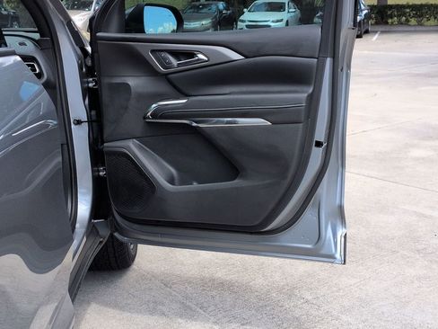 Certified 2026 Chevrolet Traverse LT FWD image 19