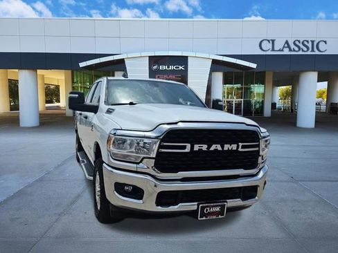 Used 2024 RAM 2500 Big Horn w/ Off Road Package AWD/4WD image 2