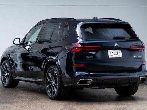 Used 2024 BMW X5 xDrive50e w/ M Sport Package AWD/4WD image 4