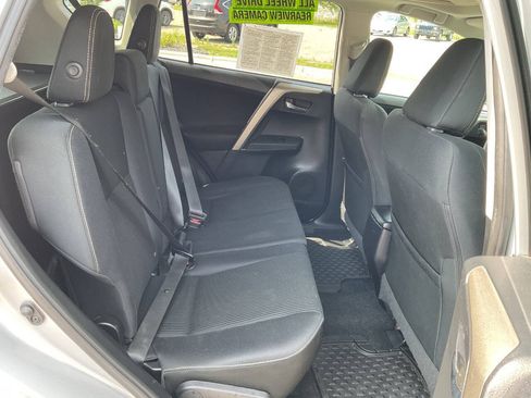 Used 2014 Toyota RAV4 XLE AWD/4WD image 33