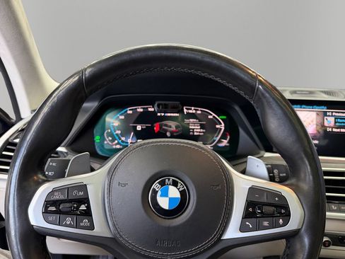 Used 2020 BMW X7 M50i w/ Dynamic Handling Package AWD/4WD image 22
