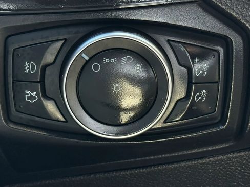 Used 2018 Ford Focus Titanium FWD image 15