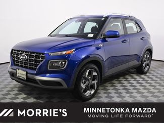 Used 2022 Hyundai Venue Limited image 1