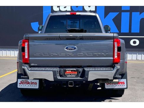 Used 2023 Ford F450 Lariat w/ Lariat Ultimate Package AWD/4WD image 4