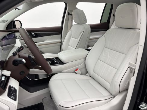 New 2026 Buick Enclave Avenir w/ Super Cruise Package AWD/4WD image 22