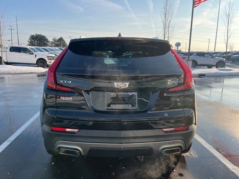 Used 2021 Cadillac XT4 Premium Luxury w/ Cold Weather Package image 6
