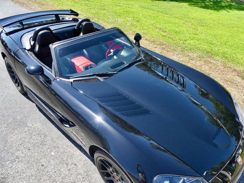 Used 2004 Dodge Viper SRT-10 image 47