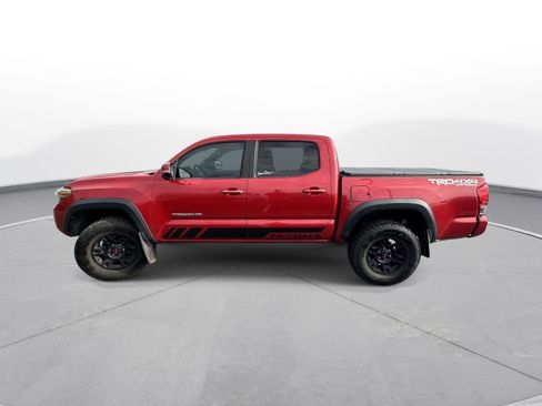 Used 2016 Toyota Tacoma TRD Off-Road image 9