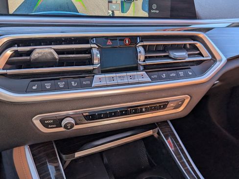 Used 2023 BMW X5 xDrive40i w/ Premium Package image 23