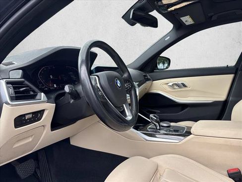Used 2020 BMW 330i xDrive Sedan w/ Convenience Package AWD/4WD image 9