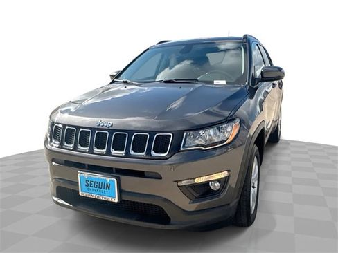 Used 2021 Jeep Compass Latitude image 1