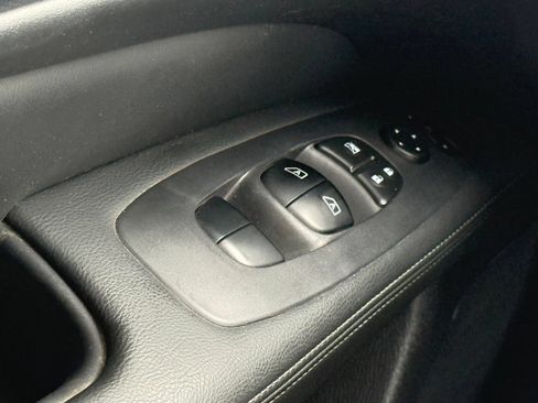 Used 2018 Nissan Pathfinder SL w/ Cargo Package AWD/4WD image 40