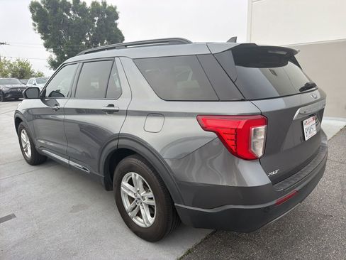 Used 2021 Ford Explorer XLT w/ Equipment Group 202A image 3