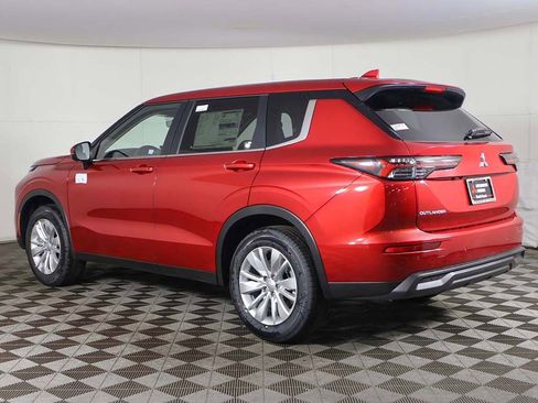 New 2026 Mitsubishi Outlander ES FWD image 8