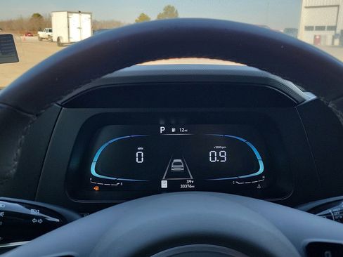 Used 2025 Hyundai Elantra Sport image 18