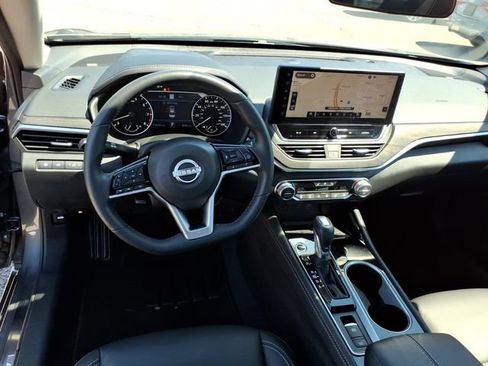 Certified 2024 Nissan Altima 2.5 SL FWD image 7