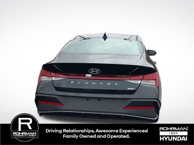 New 2026 Hyundai Elantra SEL FWD image 8