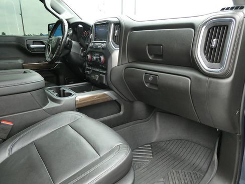 Used 2020 Chevrolet Silverado 1500 LT Trail Boss AWD/4WD image 14