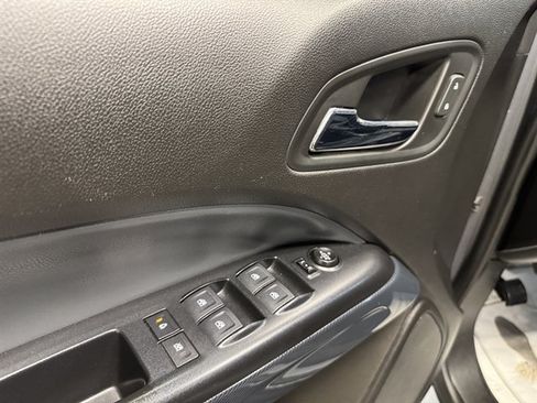 Used 2019 Chevrolet Colorado Z71 AWD/4WD image 27