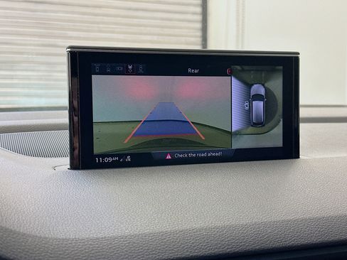 Used 2017 Audi Q7 3.0T Prestige w/ Prestige Package image 23