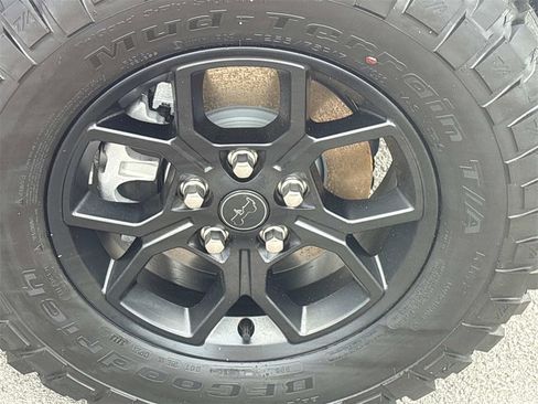 New 2025 Jeep Gladiator Sport image 11