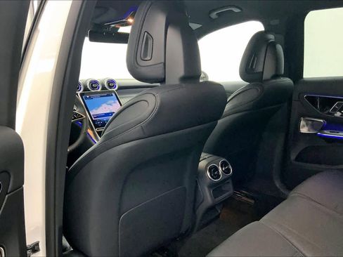 Used 2026 Mercedes-Benz GLC 300 image 16