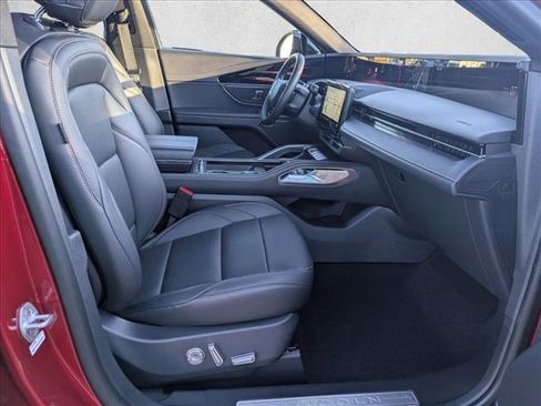 Used 2025 Lincoln Nautilus Premier w/ Equipment Group 102A AWD/4WD image 20