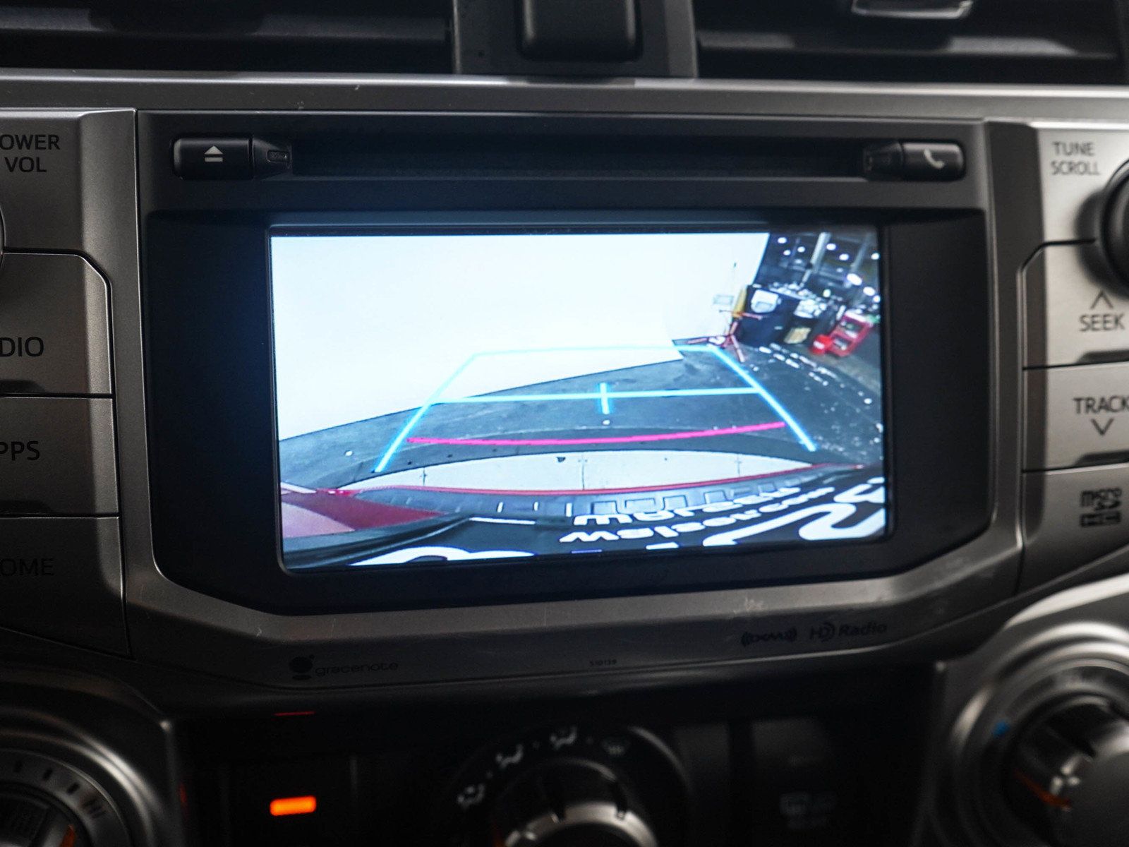 Used 2018 Toyota 4Runner SR5 AWD/4WD image 26