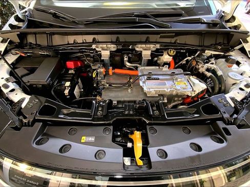 New 2026 Nissan Leaf Platinum+ w/ Cargo Package (Platinum+) image 5