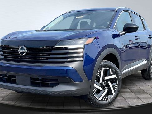 New 2026 Nissan Kicks SV image 2