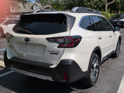 Used 2022 Subaru Outback Touring image 6