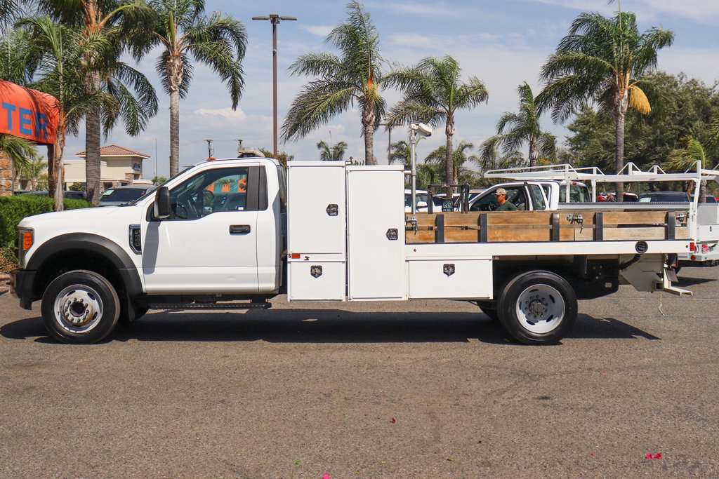 Used 2017 Ford F550 2WD Regular Cab Super Duty image 5