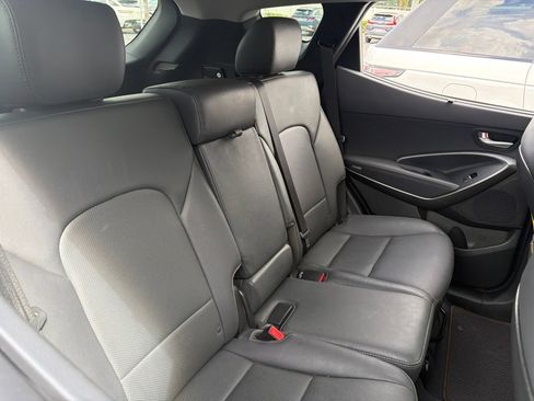 Used 2017 Hyundai Santa Fe Sport 2.0T FWD image 9